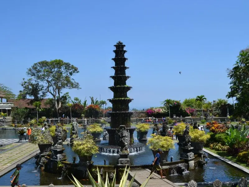 Trải nghiệm cung điện nước Tirta Gangga đầy độc đ&aacute;o của Bali 3