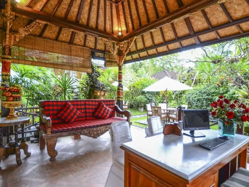 Trải nghiệm cung điện nước Tirta Gangga đầy độc đ&aacute;o của Bali 9