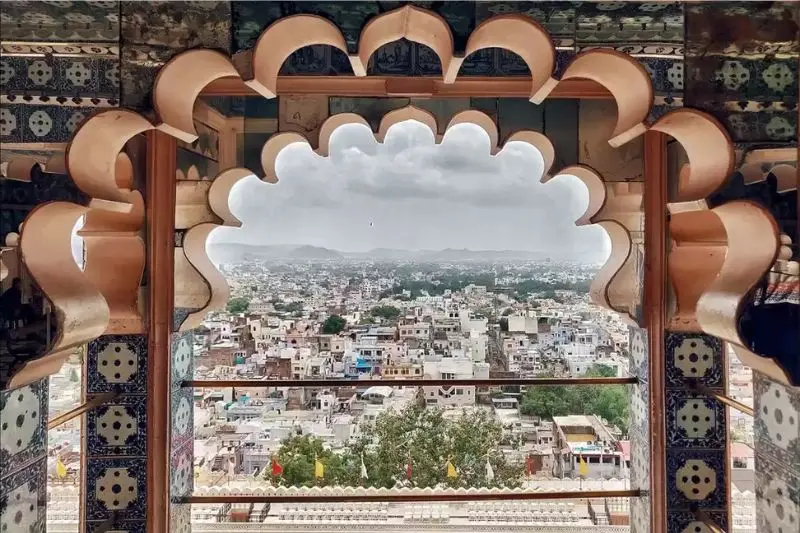 Udaipur, th&agrave;nh phố trắng bước ra từ cổ t&iacute;ch Ấn Độ 4