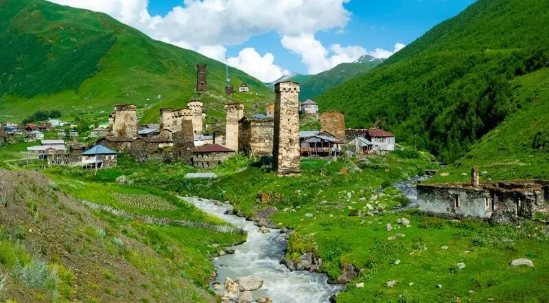 Về Georgia khám phá bức tranh thiên nhiên và văn hóa sống động 3