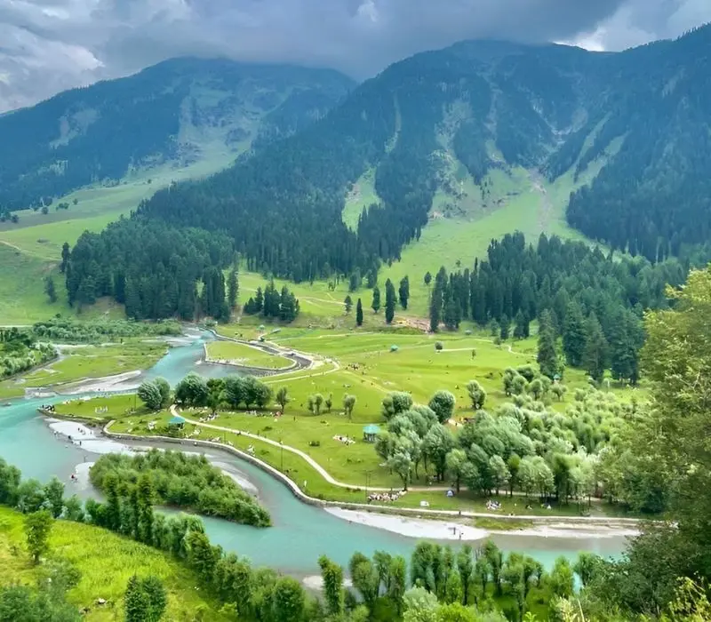 Du lịch Pahalgam thung lũng chăn cừu đẹp ngoạn mục tại vùng Kashmir