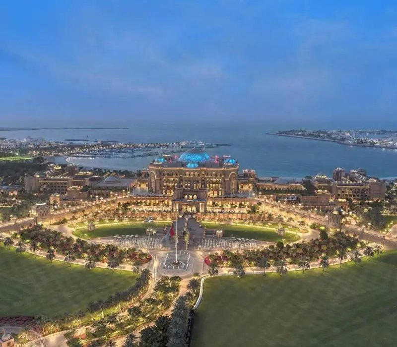 Emirates Palace, khách sạn dát vàng 7 sao xa hoa bậc nhất Abu Dhabi