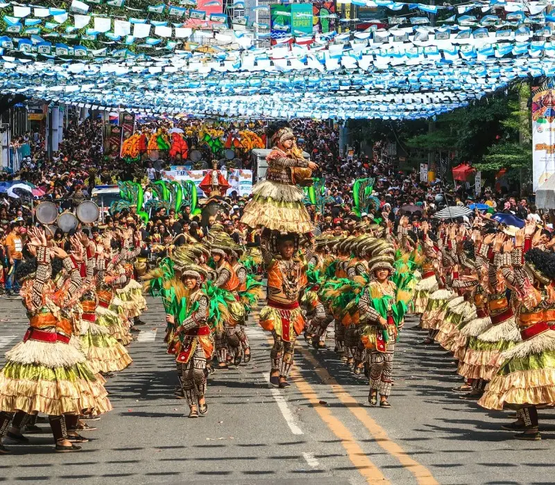 Philippines nổi tiếng về cái gì? Cùng MIA.vn khám phá nhé!