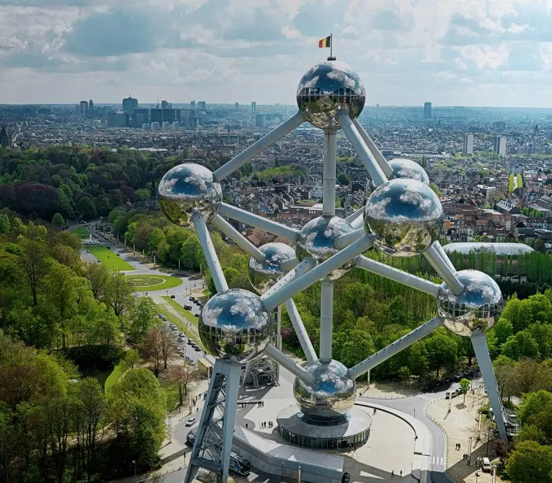 Chinh phục đỉnh cao kiến trúc Atomium của thủ đô Brussels