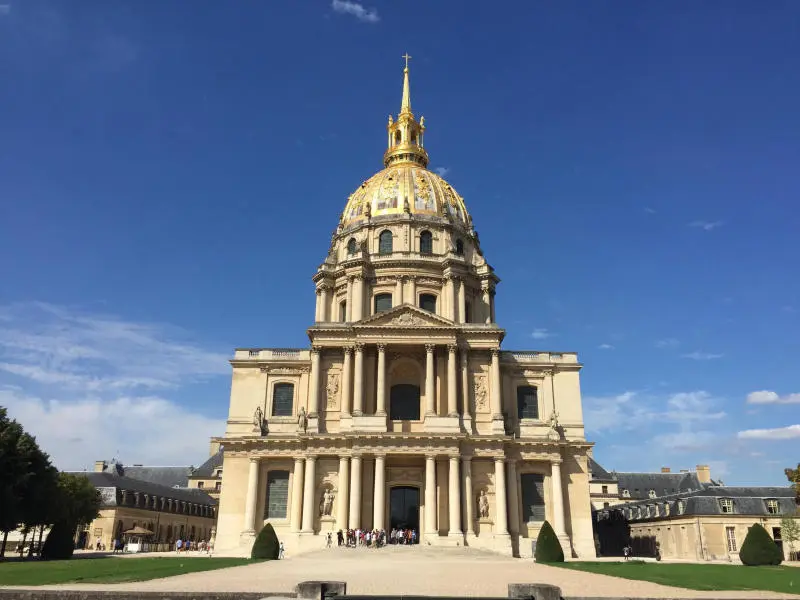 Ấn tượng c&ocirc;ng tr&igrave;nh kiến tr&uacute;c Điện Invalides tại Paris 4