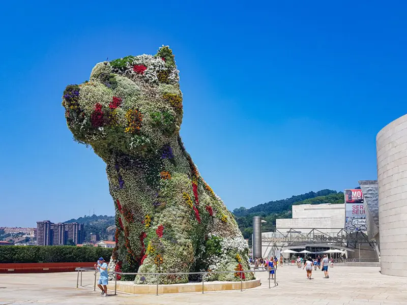 Bảo t&agrave;ng Guggenheim Bilbao, biểu tượng nghệ thuật v&agrave; kiến tr&uacute;c đương đại 12