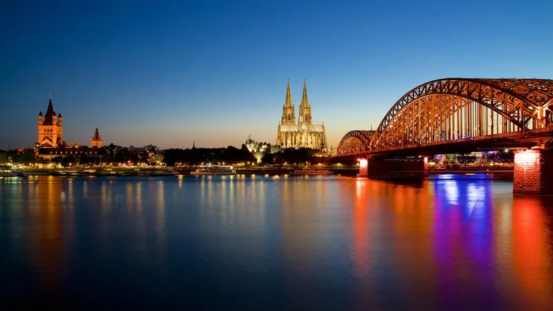 Cầu Hohenzollern, chứng nh&acirc;n t&igrave;nh y&ecirc;u của h&agrave;ng ng&agrave;n cặp đ&ocirc;i 4