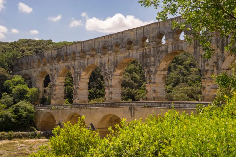 Cho&aacute;ng ngợp di t&iacute;ch ng&agrave;n năm Pont du Gard giữa nước Ph&aacute;p 3