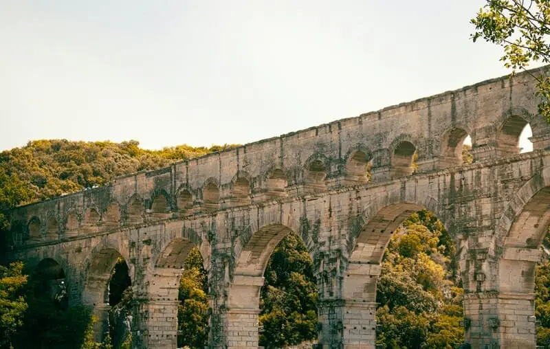 Cho&aacute;ng ngợp di t&iacute;ch ng&agrave;n năm Pont du Gard giữa nước Ph&aacute;p 4