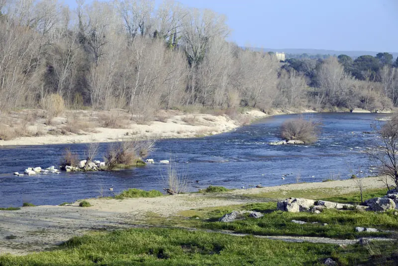 Cho&aacute;ng ngợp di t&iacute;ch ng&agrave;n năm Pont du Gard giữa nước Ph&aacute;p 6