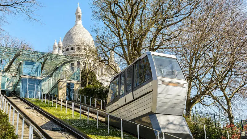 Đắm say trước ngọn đồi Montmartre thơ mộng, l&atilde;ng mạn 5