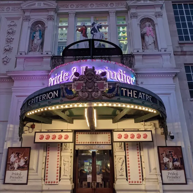 Đến Piccadilly v&agrave; chinh phục c&aacute;c địa điểm hấp dẫn 6