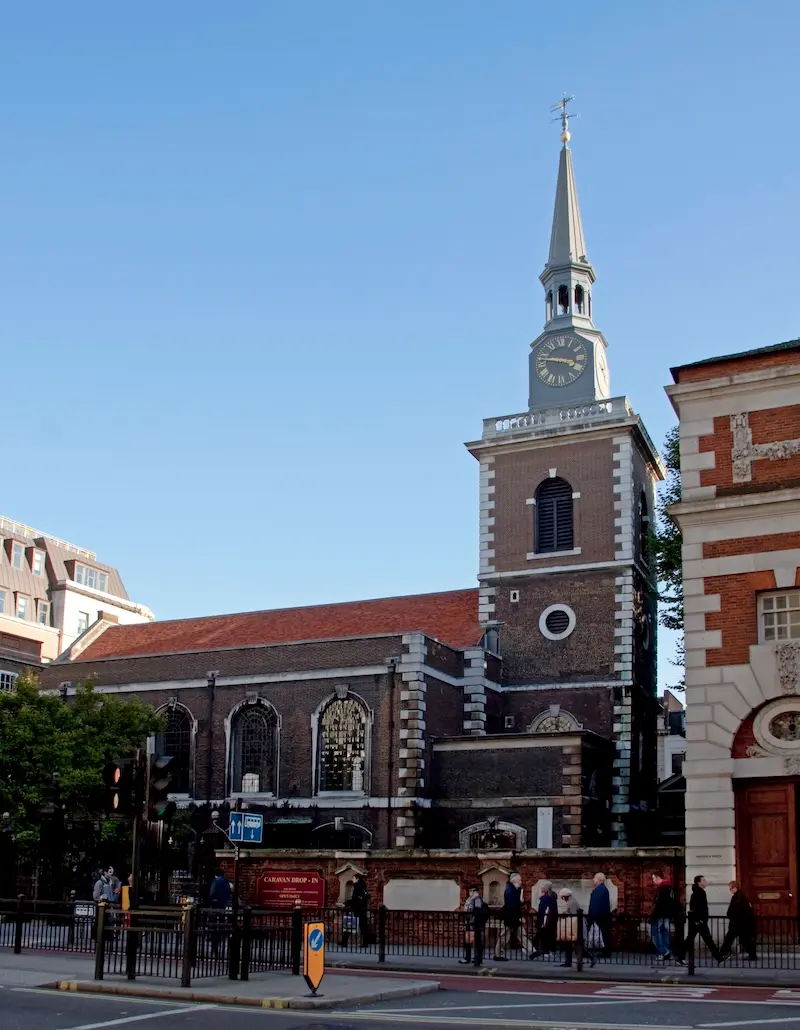 Đến Piccadilly v&agrave; chinh phục c&aacute;c địa điểm hấp dẫn 8