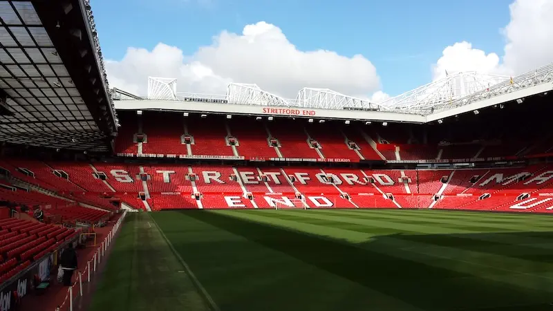 Đến S&acirc;n Old Trafford g&otilde; cửa những giấc mơ 3