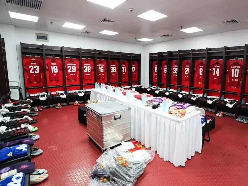 Đến S&acirc;n Old Trafford g&otilde; cửa những giấc mơ 6