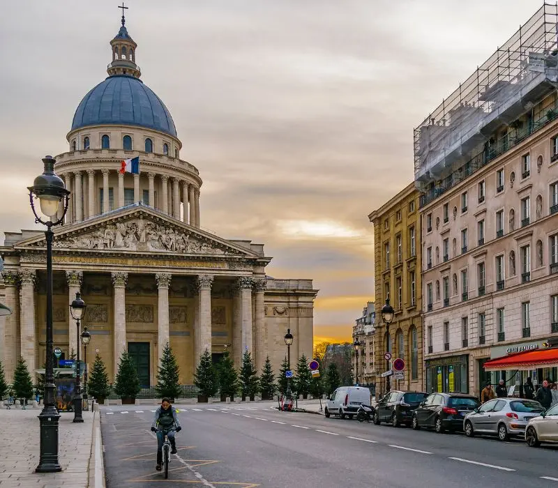 Điện Panth&eacute;on, nơi lưu giữ dấu ấn lịch sử v&agrave; văn h&oacute;a Ph&aacute;p 2