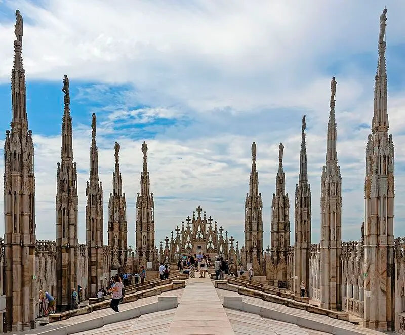 Duomo Di Milano - Th&aacute;nh đường tr&aacute;ng lệ, l&acirc;u đời nhất nước &Yacute; 19
