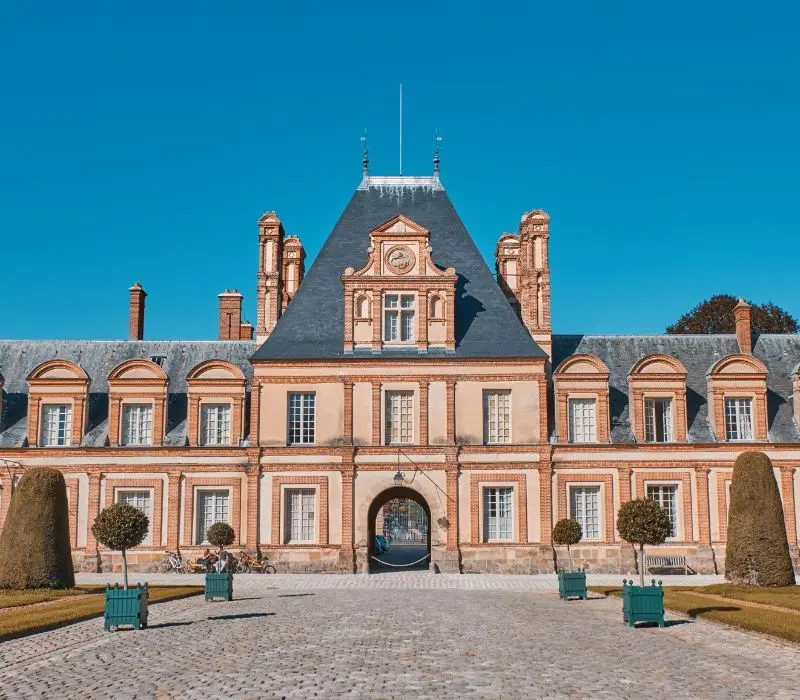 Fontainebleau, h&agrave;nh tr&igrave;nh kh&aacute;m ph&aacute; l&acirc;u đ&agrave;i ho&agrave;ng gia nước Ph&aacute;p 3