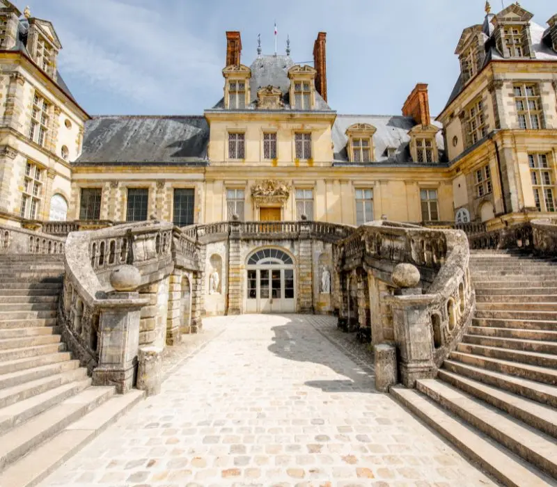 Fontainebleau, h&agrave;nh tr&igrave;nh kh&aacute;m ph&aacute; l&acirc;u đ&agrave;i ho&agrave;ng gia nước Ph&aacute;p 4