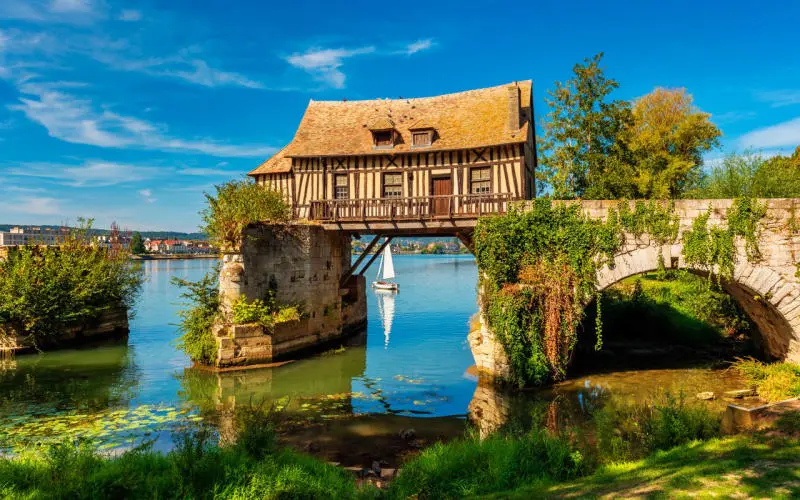 Gh&eacute; Giverny v&agrave; đắm ch&igrave;m trong khu vườn thơ mộng của Monet 7
