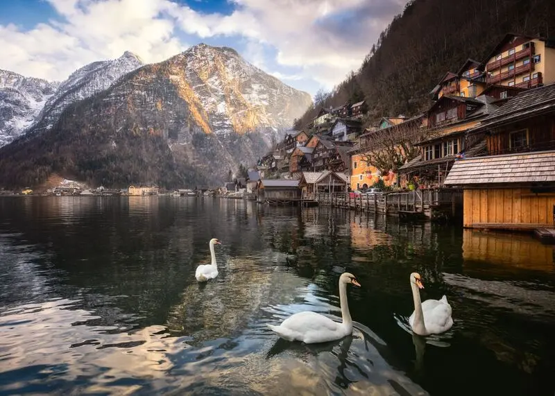 Hallstatt, thị trấn ven hồ đẹp nhất thế giới tại &Aacute;o 10