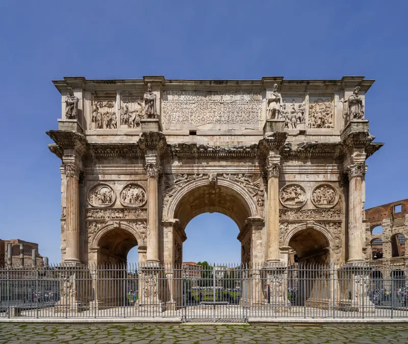 Khải Ho&agrave;n M&ocirc;n Constantinus, tuyệt t&aacute;c kiến tr&uacute;c tại Roma 2