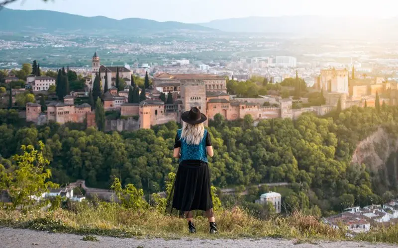Kh&aacute;m ph&aacute; Alhambra, vi&ecirc;n ngọc qu&yacute; của Granada, T&acirc;y Ban Nha 10