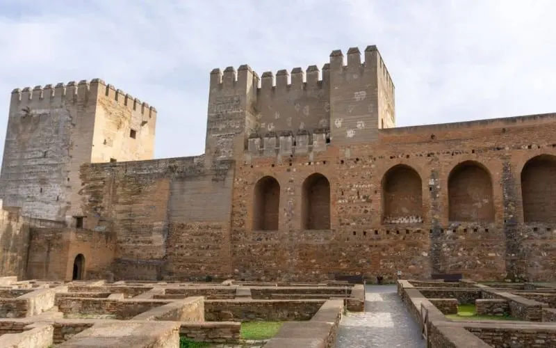 Kh&aacute;m ph&aacute; Alhambra, vi&ecirc;n ngọc qu&yacute; của Granada, T&acirc;y Ban Nha 6