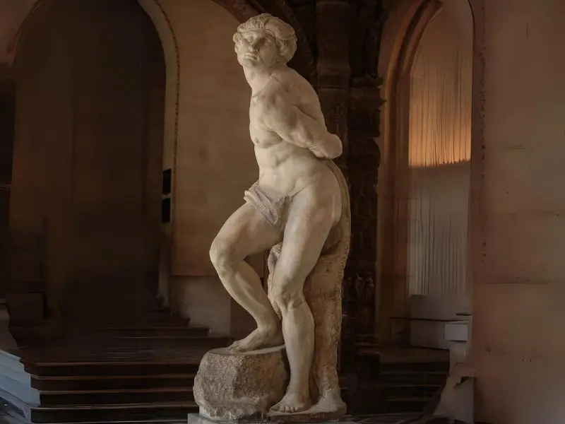 Kh&aacute;m ph&aacute; bảo t&agrave;ng Louvre: Thi&ecirc;n đường nghệ thuật của Paris 17