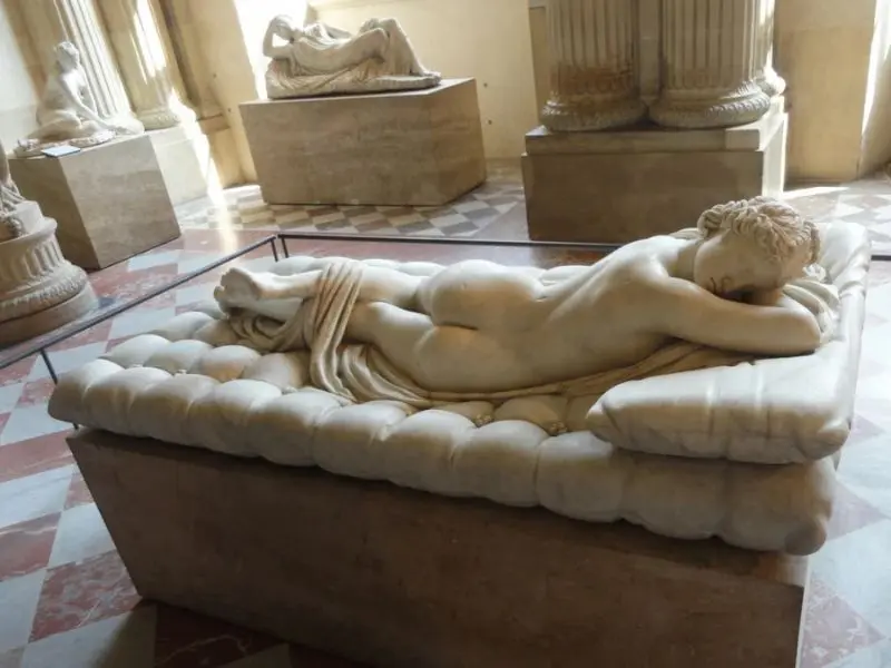Kh&aacute;m ph&aacute; bảo t&agrave;ng Louvre: Thi&ecirc;n đường nghệ thuật của Paris 15