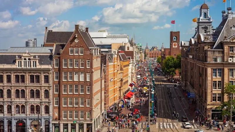 Kh&aacute;m ph&aacute; Dam Square, quảng trường nổi tiếng bậc nhất H&agrave; Lan 11