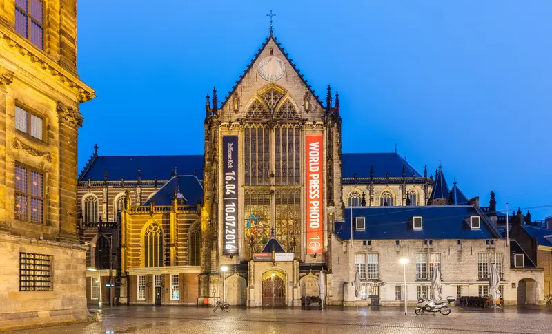 Kh&aacute;m ph&aacute; Dam Square, quảng trường nổi tiếng bậc nhất H&agrave; Lan 8