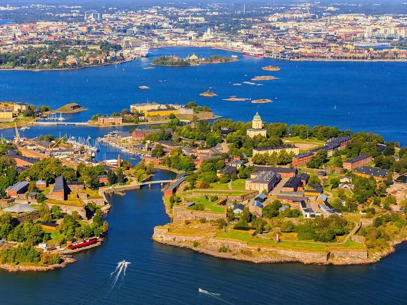 Kh&aacute;m ph&aacute; ph&aacute;o đ&agrave;i Suomenlinna: Di sản giữa l&ograve;ng biển Baltic 5
