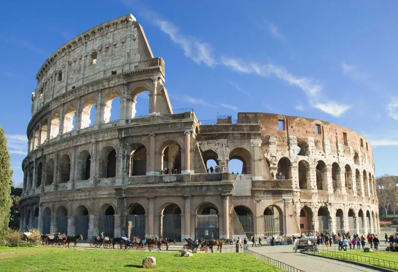Kiệt t&aacute;c Đấu trường La M&atilde; Colosseum trường tồn với thời gian 6