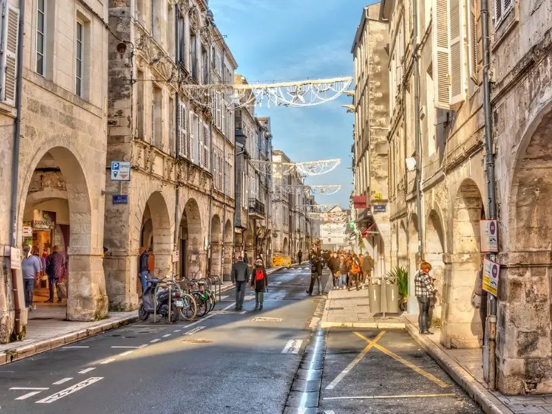 La Rochelle: Top 8 địa điểm nhất định phải trải nghiệm khi đến đ&acirc;y 2