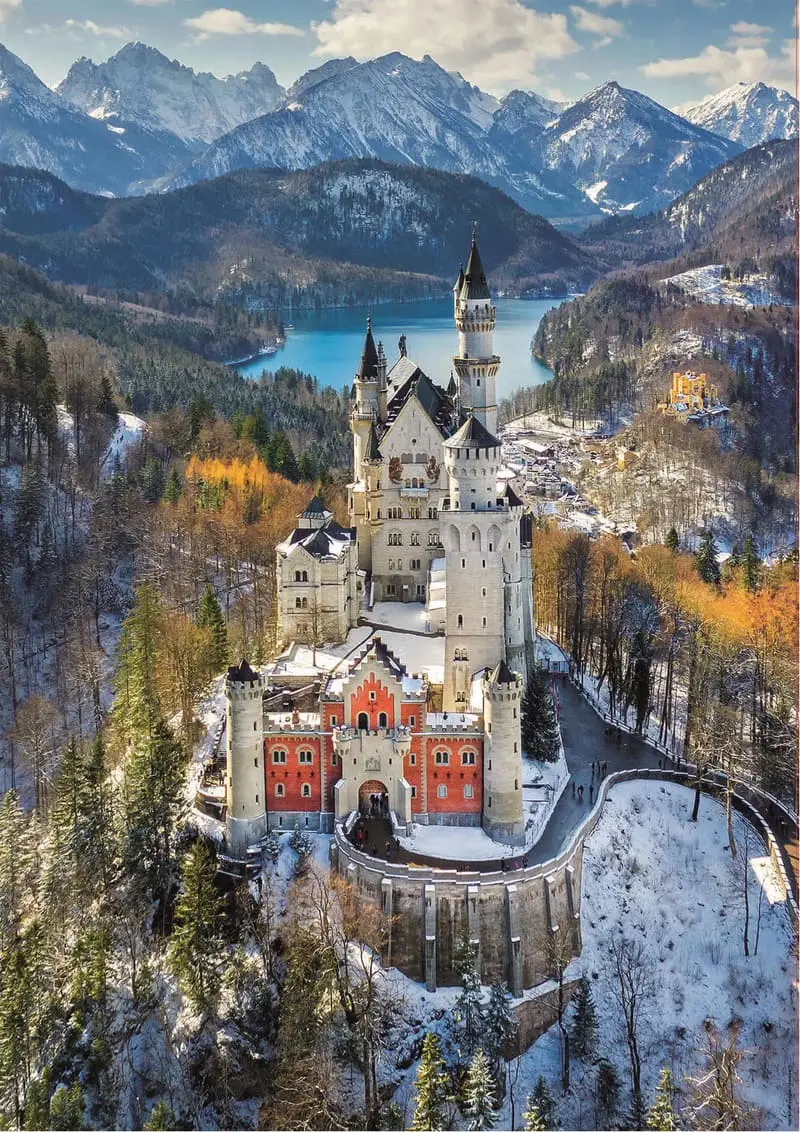 L&acirc;u đ&agrave;i Neuschwanstein: Xứ sở cổ t&iacute;ch x&acirc;y bởi vị &ldquo;Vua Đi&ecirc;n&rdquo; 2
