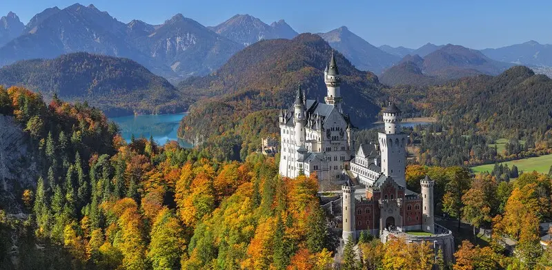 L&acirc;u đ&agrave;i Neuschwanstein: Xứ sở cổ t&iacute;ch x&acirc;y bởi vị &ldquo;Vua Đi&ecirc;n&rdquo; 5