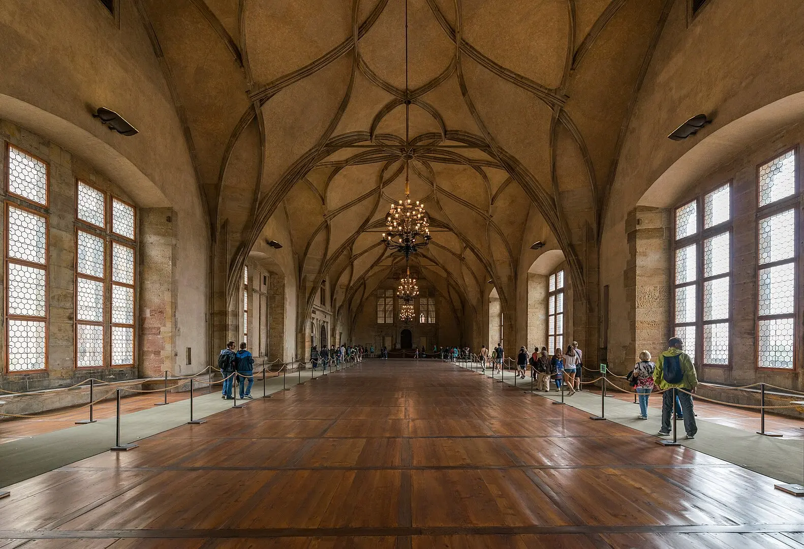 L&acirc;u đ&agrave;i Praha, điểm s&aacute;ng kiến tr&uacute;c lẫy lừng Cộng h&ograve;a S&eacute;c 6