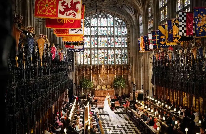 L&acirc;u đ&agrave;i Windsor, c&ocirc;ng tr&igrave;nh biểu tượng Ho&agrave;ng gia Anh 5