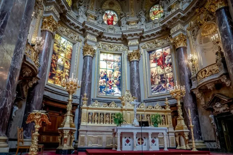 Lộng lẫy vẻ đẹp nh&agrave; thờ ch&iacute;nh t&ograve;a Berliner Dom tại thủ đ&ocirc; Berlin 5