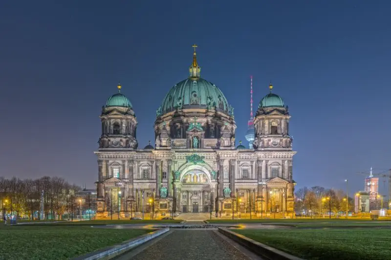 Lộng lẫy vẻ đẹp nh&agrave; thờ ch&iacute;nh t&ograve;a Berliner Dom tại thủ đ&ocirc; Berlin 2