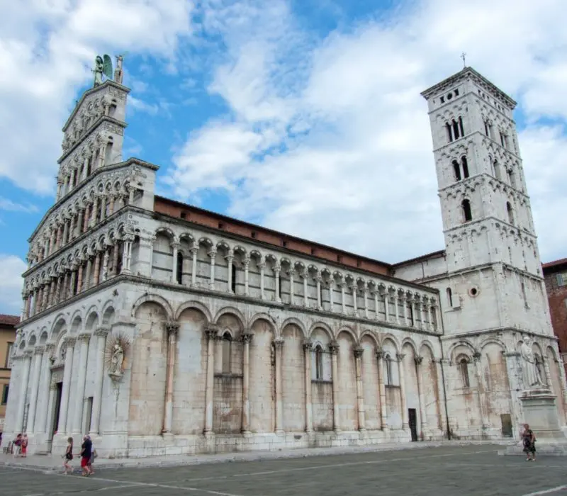 Lucca: Vi&ecirc;n ngọc qu&yacute; ẩn m&igrave;nh tại Tuscany 5