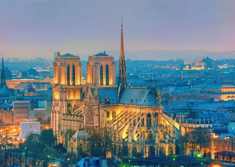 Nh&agrave; thờ Đức B&agrave; Paris, kiệt t&aacute;c kiến tr&uacute;c b&ecirc;n bờ s&ocirc;ng Seine 24