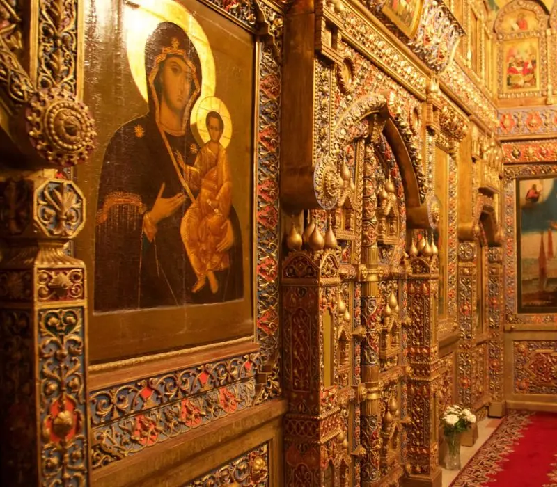 Nh&agrave; thờ Th&aacute;nh Basil: Kiệt t&aacute;c kiến tr&uacute;c giữa l&ograve;ng Moscow 8
