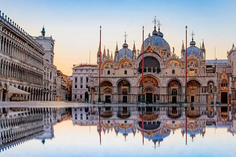 Quảng trường San Marco nơi dấu ấn Venice c&ograve;n m&atilde;i ở nước &Yacute; 8