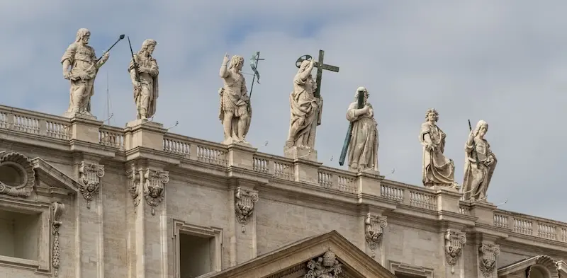 Quảng trường Th&aacute;nh Ph&ecirc;r&ocirc; lộng lẫy tựa tr&aacute;i tim của Vatican 7