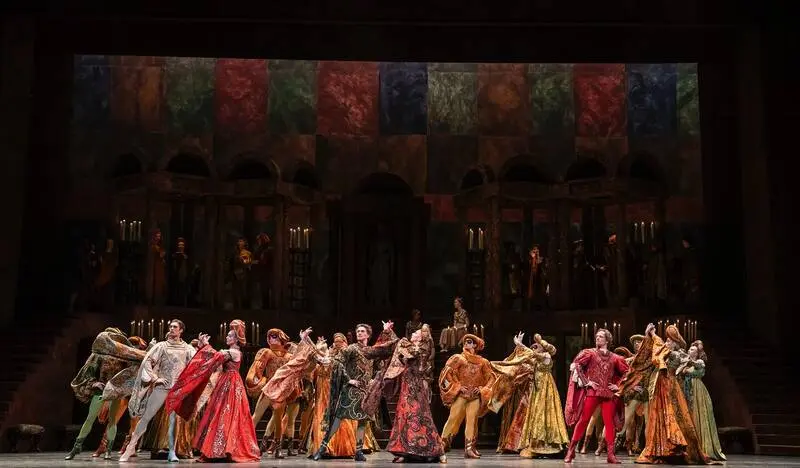 Royal Opera House: Giao lộ giữa nghệ thuật tr&igrave;nh diễn v&agrave; x&uacute;c cảm 9