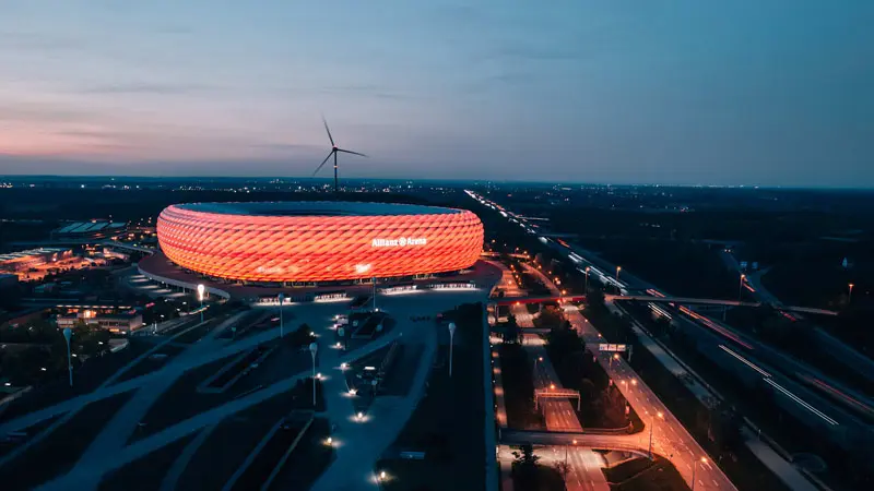 S&acirc;n vận động Allianz Arena, biểu tượng kiến tr&uacute;c v&agrave; thể thao Đức 2