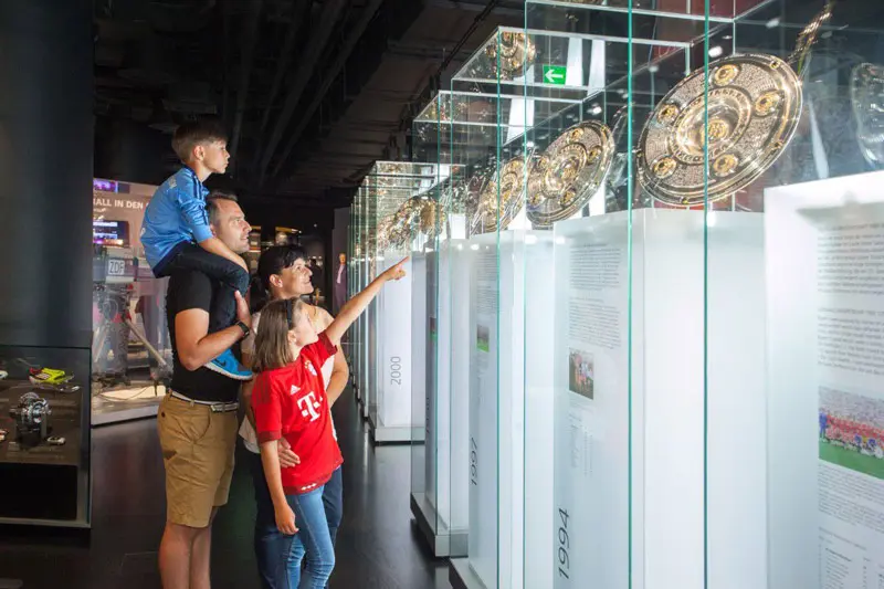 S&acirc;n vận động Allianz Arena, biểu tượng kiến tr&uacute;c v&agrave; thể thao Đức 9