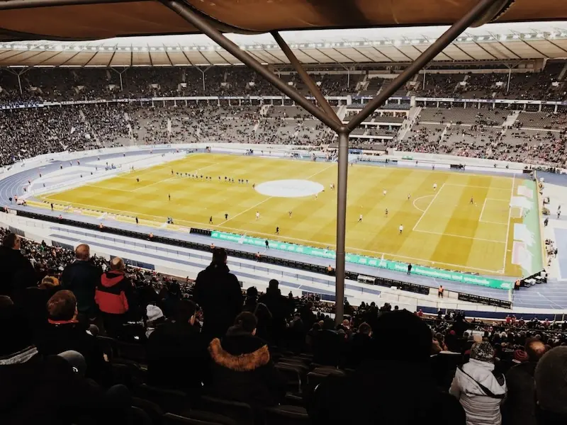 S&acirc;n vận động Olympic Berlin: Nơi của nước mắt v&agrave; vinh quang 4